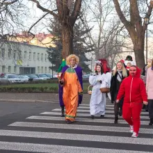 Zobacz zdjęcie: Kolędnicy z „Handlówki” odwiedzili m.in. dzieci w szpitalu