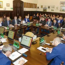 Zobacz zdjęcie: Podziękowali Kornelowi Filipowiczowi za kompetencje, wrażliwość i empatię