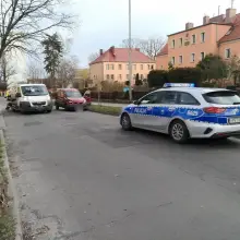 Zobacz zdjęcie: Audi i renault po zdarzeniu drogowym na ulicy Spokojnej w Bolesławcu