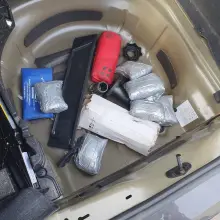 View photo: Police officers from Wrocław and Bolesławiec detained a 28-year-old who tried to smuggle 3.5 kg of amphetamine