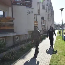 Zobacz zdjęcie: Żołnierze i policjant na wspólnych patrolach