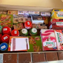 Zobacz zdjęcie: Żołnierz Leszek Andrukiewicz i prezenty dla podopiecznych Domu Dziecka pw. Świętego Józefa w Bolesławcu