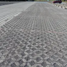 Zobacz zdjęcie: Osiedle Przylesie w Bolesławcu: parking koło kościoła gotowy
