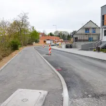 Zobacz zdjęcie: Prace przy ulicach Tulipanowej, Żołnierzy Wyklętych i Jagiellonów w Bolesławcu – zdjęcia z 25 kwietnia