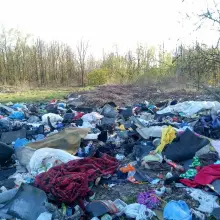 Zobacz zdjęcie: Dzikie wysypisko w Nowych Jaroszowicach (gmina Bolesławiec)