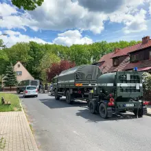 Zobacz zdjęcie: Akcja żołnierzy z Patrolu Rozminowania nr 23 z 23 Pułku Artylerii przy ulicy Góralskiej w Bolesławcu