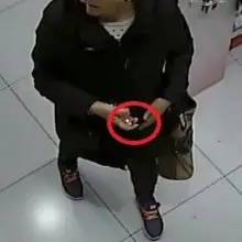 Zobacz zdjęcie: To kobieta podejrzewana o kradzież perfum za 700 zł