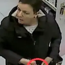 Zobacz zdjęcie: To kobieta podejrzewana o kradzież perfum za 700 zł