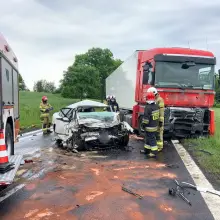 Zobacz zdjęcie: Wypadek w Tomaszowie Bolesławieckim (gmina Warta Bolesławiecka, powiat bolesławiecki)