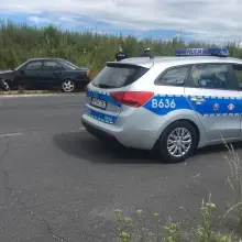 Zobacz zdjęcie: Uszkodzony Mercedes na trasie Raciborowice - Jurków