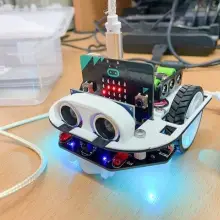Zobacz zdjęcie: Wakacyjne zajęcia w Zespole Szkół Elektronicznych im. Ignacego Domeyki w Bolesławcu