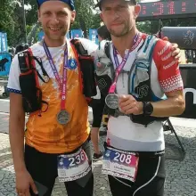 Zobacz zdjęcie: Daniel Milewicz i Marek Szramowiat przygotowują się do biegu w szwajcarskich Alpach