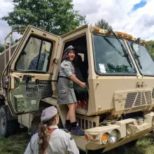 Переглянути фотографію: Солдати US Army у болеславецьких скаутів