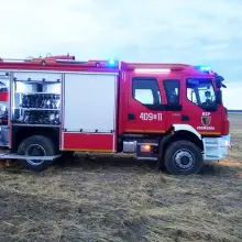 Zobacz zdjęcie: Pożar kombajnu i pola w miejscowości Stary Łom