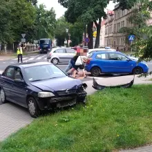 Zobacz zdjęcie: Kolizja dwóch aut na skrzyżowaniu Chrobrego z Polną