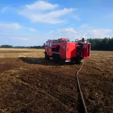 Zobacz zdjęcie: Akcja straży pożarnej w Nowej Kuźni (gmina Gromadka, powiat bolesławiecki)