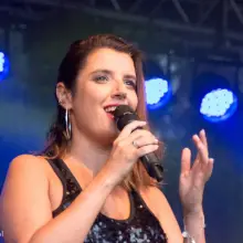 Zobacz zdjęcie: Występ Kamili Bakalarczyk-Kruk wraz z zespołem Tribute to Roxette w Bolesławcu