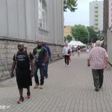 Zobacz zdjęcie: Giełda staroci - boisko szkolne przy ulicy Bankowej 10