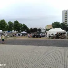 Zobacz zdjęcie: Giełda staroci - boisko szkolne przy ulicy Bankowej 10