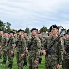 Zobacz zdjęcie: Przysięga wojskowa niemal 200 elewów na stadionie w Bolesławcu
