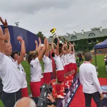 Zobacz zdjęcie: Pancerniaczki ze Świętoszowa najlepsze w Ogólnopolskim Turnieju Piłki Nożnej