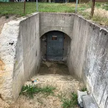 Zobacz zdjęcie: Schron przeciwlotniczy na terenie szpitala powiatowego w Bolesławcu