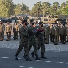 Zobacz zdjęcie: Uroczysta przysięga żołnierzy w 10 Brygadzie Kawalerii Pancernej w Świętoszowie (gmina Osiecznica, powiat bolesławiecki)