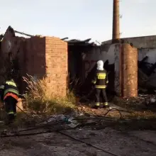 Zobacz zdjęcie: Kolejna interwencja straży w byłej klinkierni w Nowogrodźcu