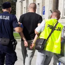 Zobacz zdjęcie: Podejrzany i odzyskane auto