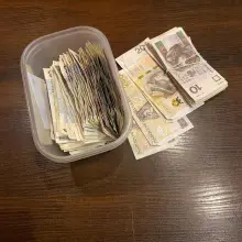 Переглянути фотографію: Нелегальний зал ігрових автоматів і готівка