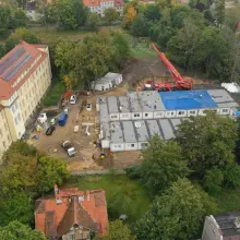 Zobacz zdjęcie: Nowy szpital dla zakażonych covidem: wszystkie moduły zamontowane