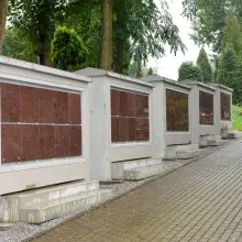 Zobacz zdjęcie: Kolumbarium na cmentarzu komunalnym w Bolesławcu