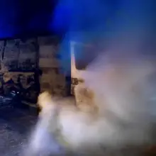 Zobacz zdjęcie: Pożar busa w pobliżu miejscowości Lipiany (gmina Bolesławiec, powiat bolesławiecki)