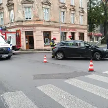 Zobacz zdjęcie: Zderzenie opla i daewoo przy ulicy Kubika w Bolesławcu
