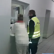 Zobacz zdjęcie: Sprawczyni i auta po kolizji