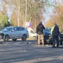 Zobacz zdjęcie: Zderzenie dwóch aut na skrzyżowaniu alei Wojska Polskiego z ul. Żeromskiego