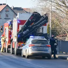 Zobacz zdjęcie: Auto spadło z mostu przy Mostowej w Bolesławcu