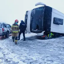 Zobacz zdjęcie: Zderzenie autobusu z autem koło Warty Bolesławieckiej