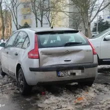 Zobacz zdjęcie: Uszkodził cztery zaparkowane auta i odjechał z miejsca