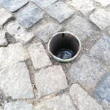 Zobacz zdjęcie: Zniknął kaczkomat, który stał przy stawie miejskim