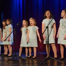 Zobacz zdjęcie: Koncert zespołu INIEMOAMOCE JUNIOR