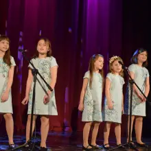 Zobacz zdjęcie: Koncert zespołu INIEMOAMOCE JUNIOR