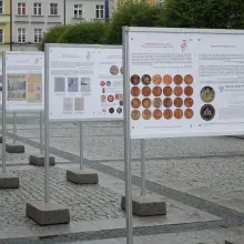 Zobacz zdjęcie: Dzień Flagi na bolesławieckim rynku