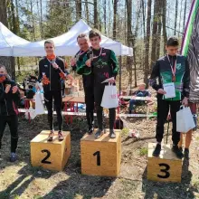 Переглянути фотографію: Бігуни з Iwiny на чемпіонаті Польщі в околицях населеного пункту Niekłań Wielki