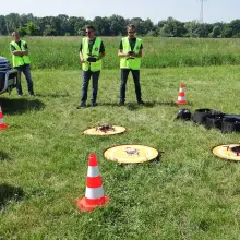 Zobacz zdjęcie: Drony i pracownicy WIOŚ-u we Wrocławiu