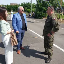 Zobacz zdjęcie: Bolesławieccy saperzy w piechowickiej szkole