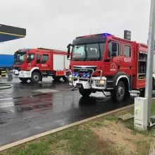 Zobacz zdjęcie: Interwencja straży pożarnej na stacji paliw w strefie