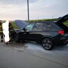 Zobacz zdjęcie: Pożar auta na A4 – na miejscu OSP Krzyżowa i PSP Bolesławiec