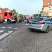Zobacz zdjęcie: Zderzenie dwóch aut na skrzyżowaniu ulicy Piastów ze Spokojną