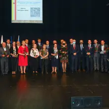 Zobacz zdjęcie: Uhonorowano bolesławieckich medyków, patriotów i zasłużonych dla naszego miasta